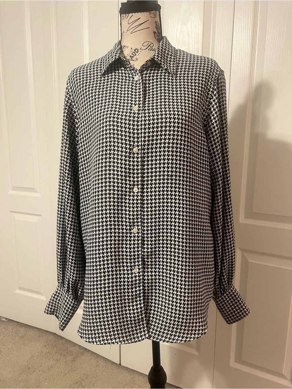 Chaps Women’s Houndstooth Shirt